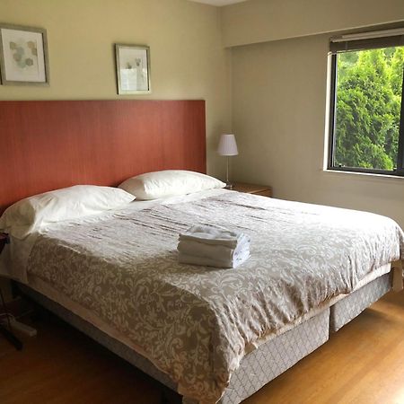 Comfort Cottage Guest House Near Subway Station, Bus And Downtown Vancouver Buitenkant foto